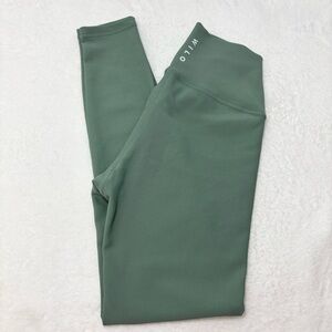 Willow Women's Athletic Olive- Green Leggings size S